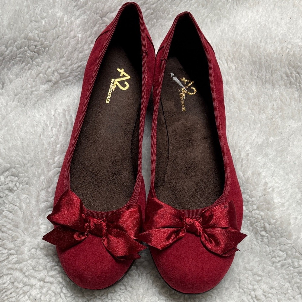 A2 By Aerosoles Women's Burgundy Flats with Bow